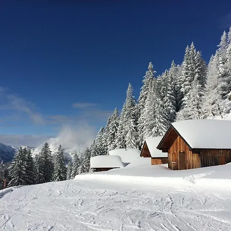 アパート Elisabeth